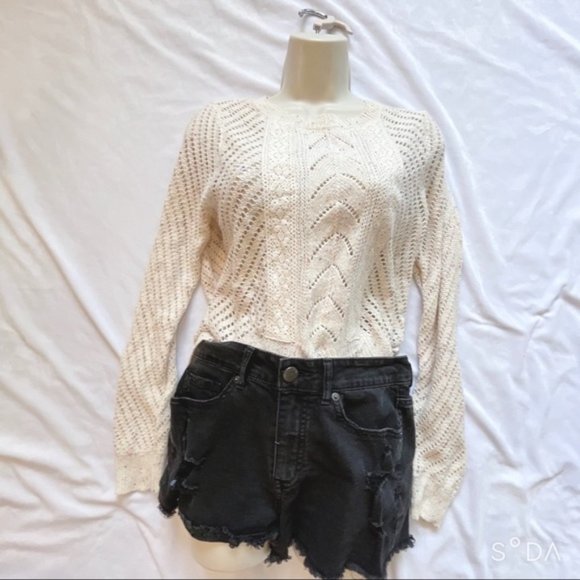 LC Lauren Conrad Sweaters - Lauren Conrad Cream Sweater